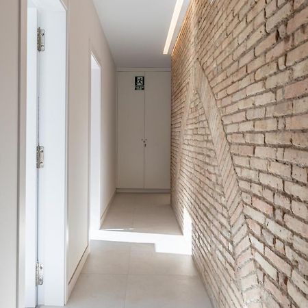 Apt With Antique Floor & Lots Of Sun Light Valencia Eksteriør billede