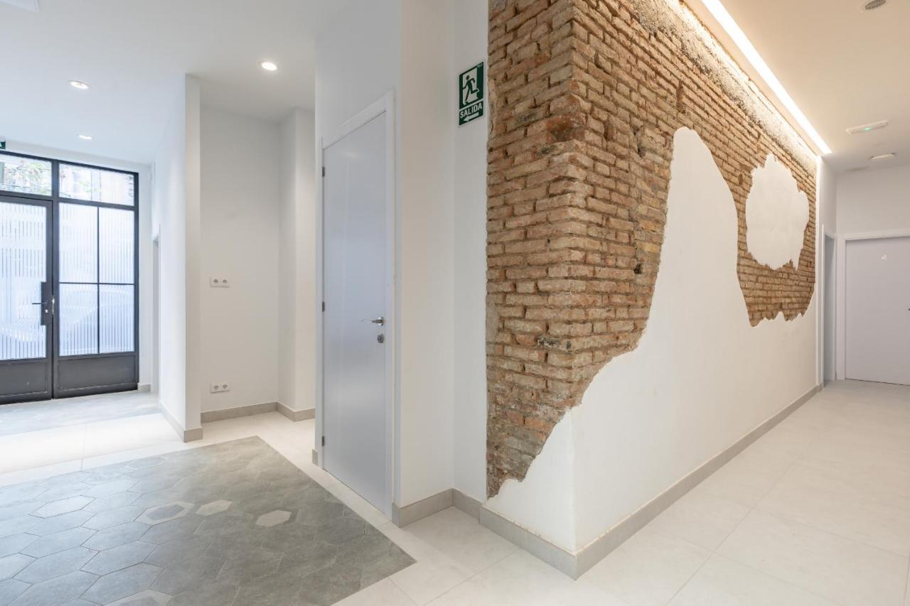 Apt With Antique Floor & Lots Of Sun Light Valencia Eksteriør billede
