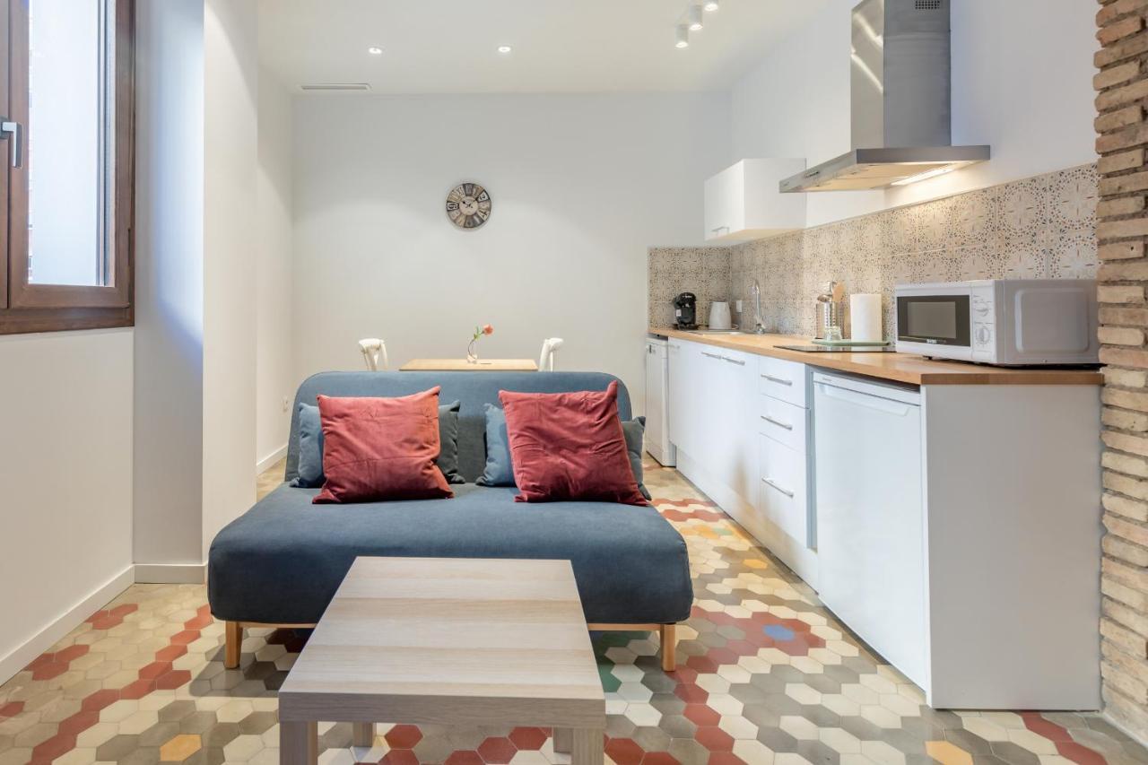 Apt With Antique Floor & Lots Of Sun Light Valencia Eksteriør billede