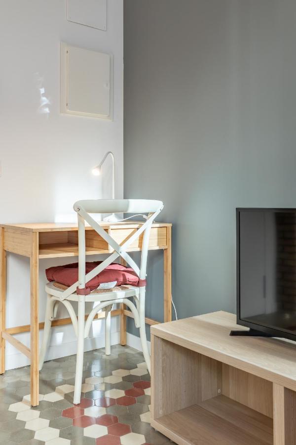 Apt With Antique Floor & Lots Of Sun Light Valencia Eksteriør billede
